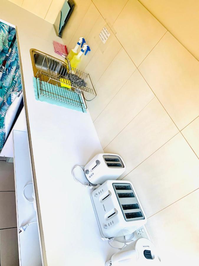 Central Motel Mooloolaba And Apartments Экстерьер фото